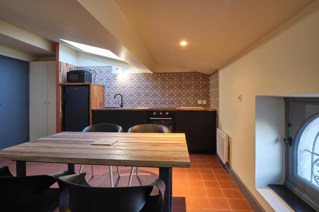 Autour Du Chateau Apartment