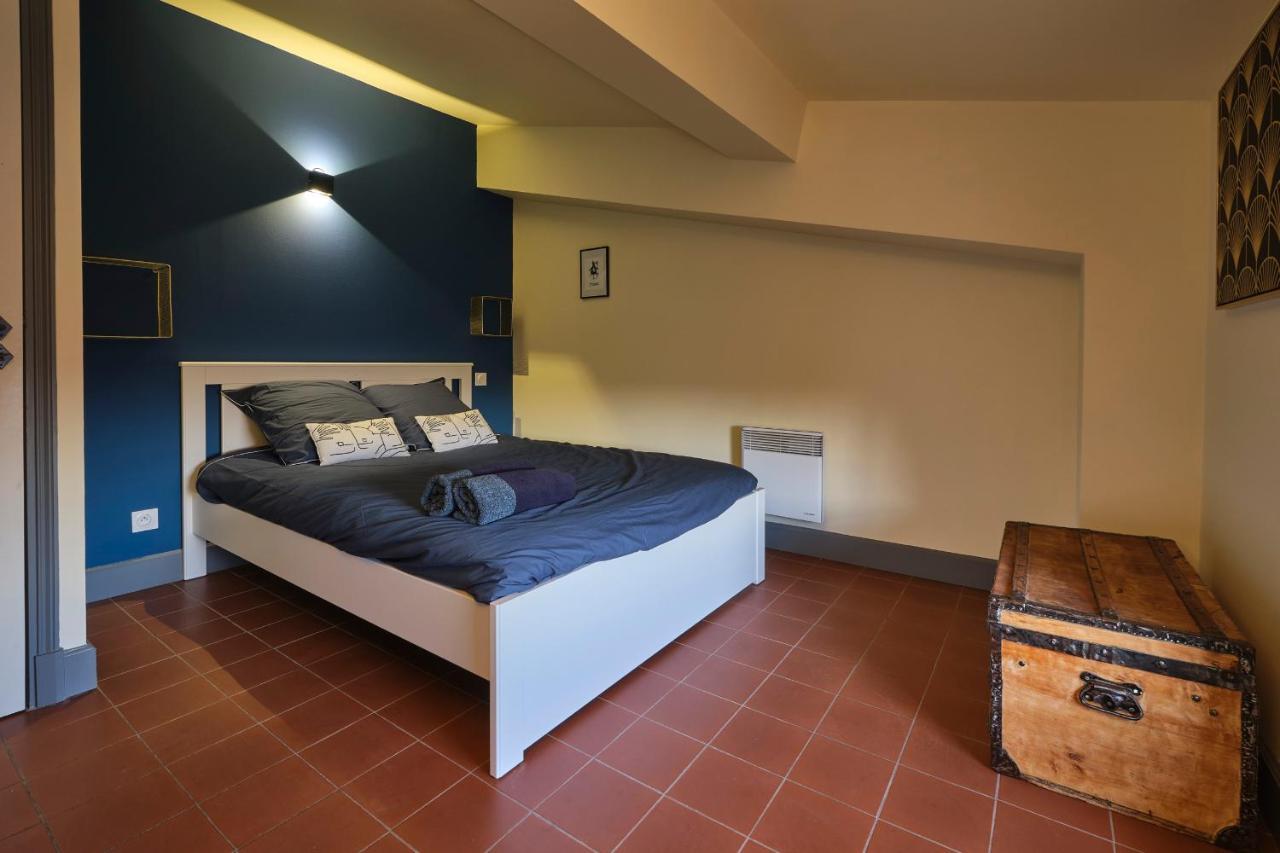 Autour Du Chateau Apartment