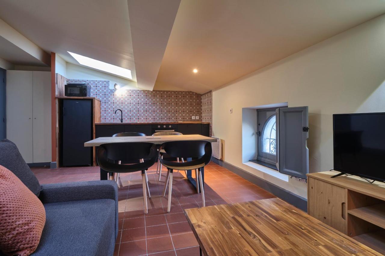 Autour Du Chateau Apartment